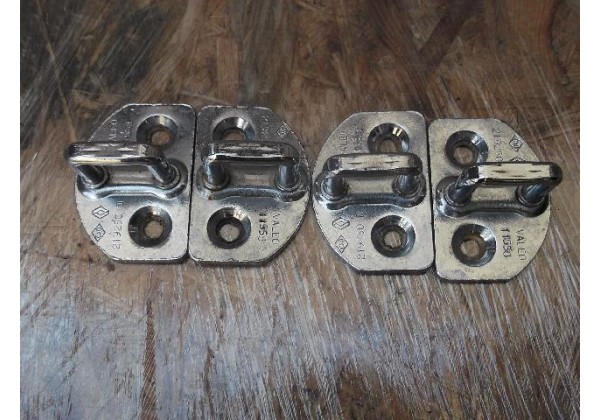 Петля замка дверей Renault, 825700012R